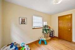Multiple Property Real Estate Auction - 4 Unit Apartment, 6 Unit Apartment, 3 Vacant Lots