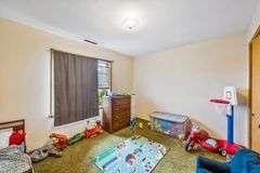 Multiple Property Real Estate Auction - 4 Unit Apartment, 6 Unit Apartment, 3 Vacant Lots