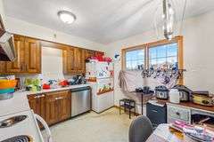 Multiple Property Real Estate Auction - 4 Unit Apartment, 6 Unit Apartment, 3 Vacant Lots