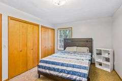 Multiple Property Real Estate Auction - 4 Unit Apartment, 6 Unit Apartment, 3 Vacant Lots