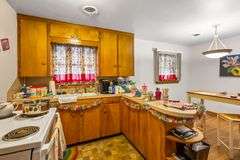 Multiple Property Real Estate Auction - 4 Unit Apartment, 6 Unit Apartment, 3 Vacant Lots