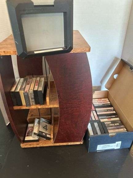 VHS Holder, Cassettes