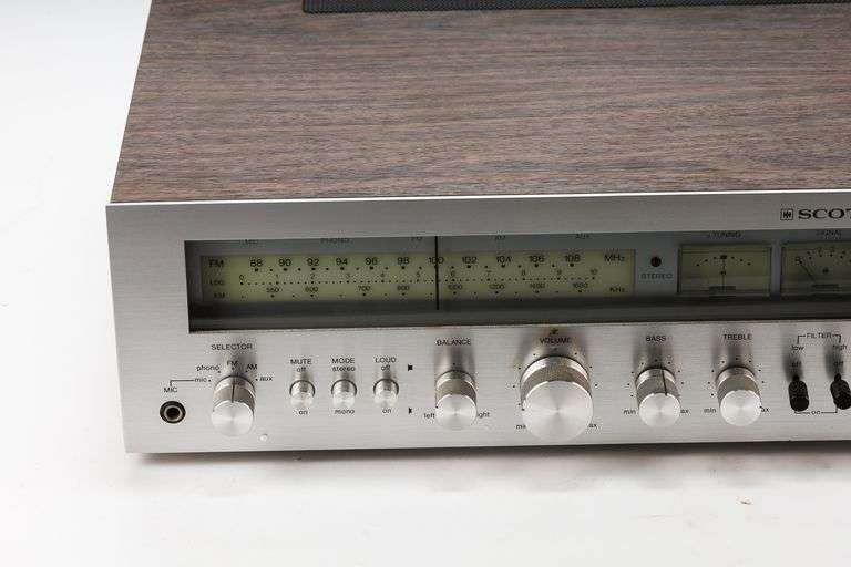 Vintage Scott AM/FM Audio Receiver R337