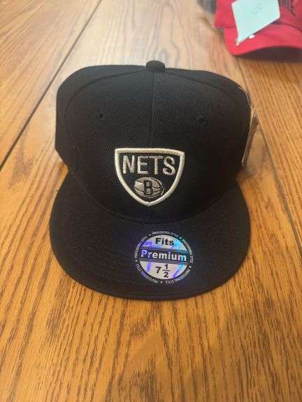 Nets SnapBack W/ Tags Size 7 1/2