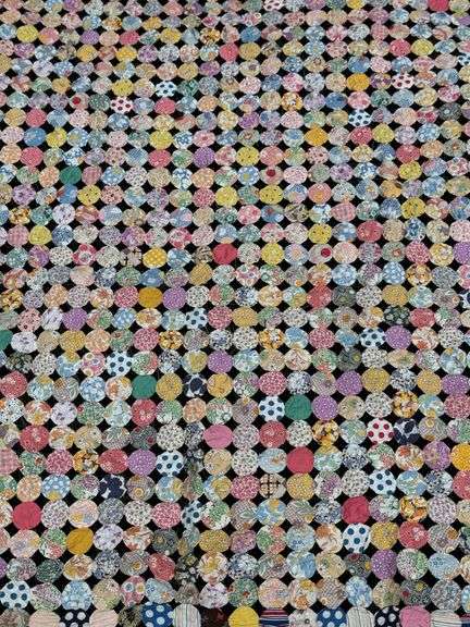 Vintage Handmade Yo-Yo Quilt