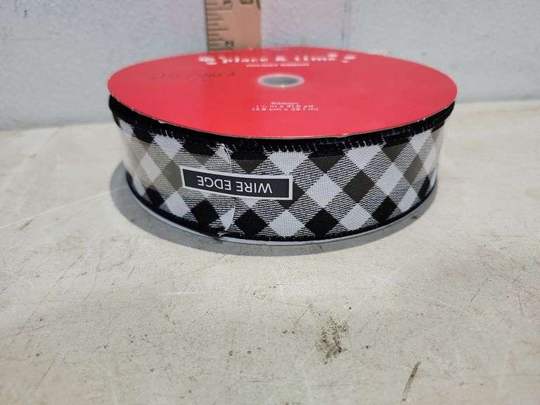 41.6 Yards X 1.5'' Black And White Check Ribbon