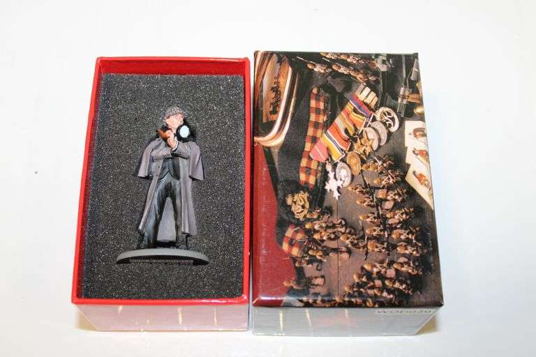 Sherlock Holmes Figure