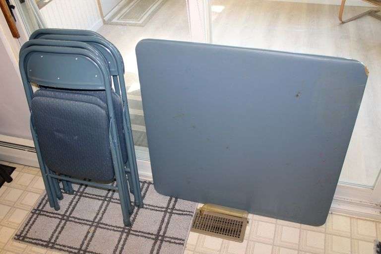 Folding Table With Chairs