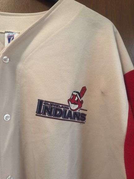 Logo 7 Cleveland Indians jersey Size XL