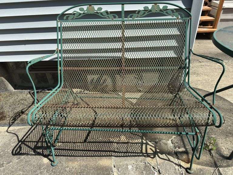 Outdoor Table & Glider