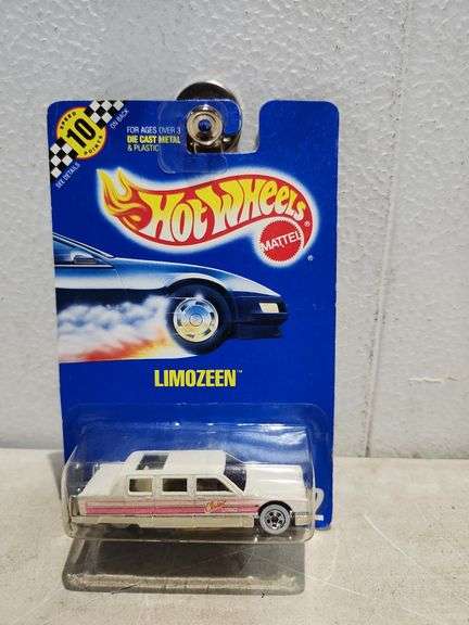 1990 Hot Wheels Blue Card Limozeen #112