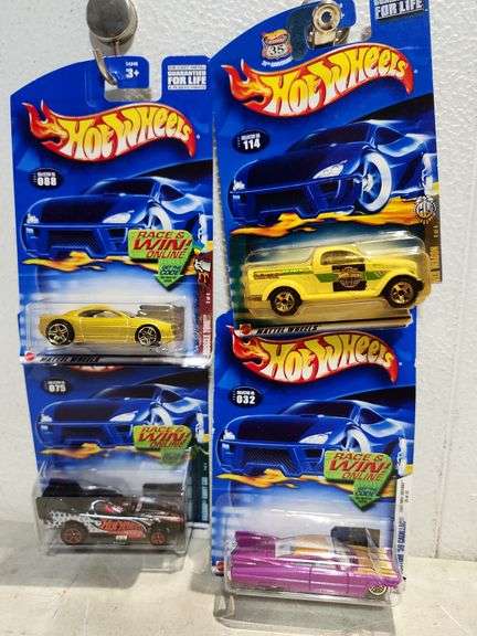 2002 Hot Wheels #32, 75, 88, 114 Card Has Damage