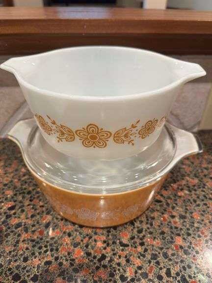Pyrex nesting bowls