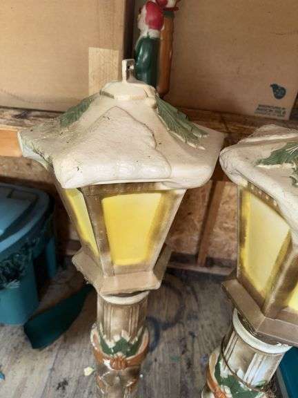 Vintage Blow mold Figures
