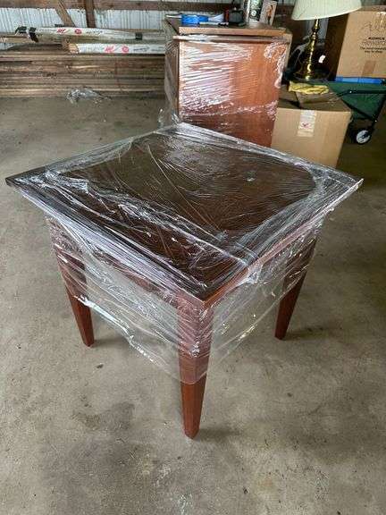 Square Wooden Side Table, 24″x24″x24″