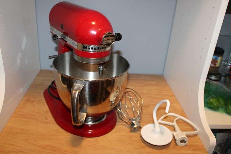 Red Kitchen Aid Mixer - Auction Ohio