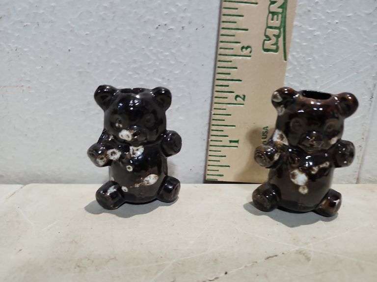 Pair Of Bear Pie Vents, Chipped Foot