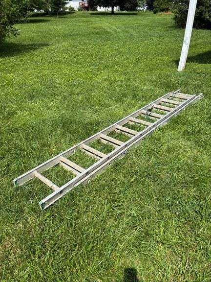 Werner 20 Ft Aluminum Extension Ladder Type II Duty Rating