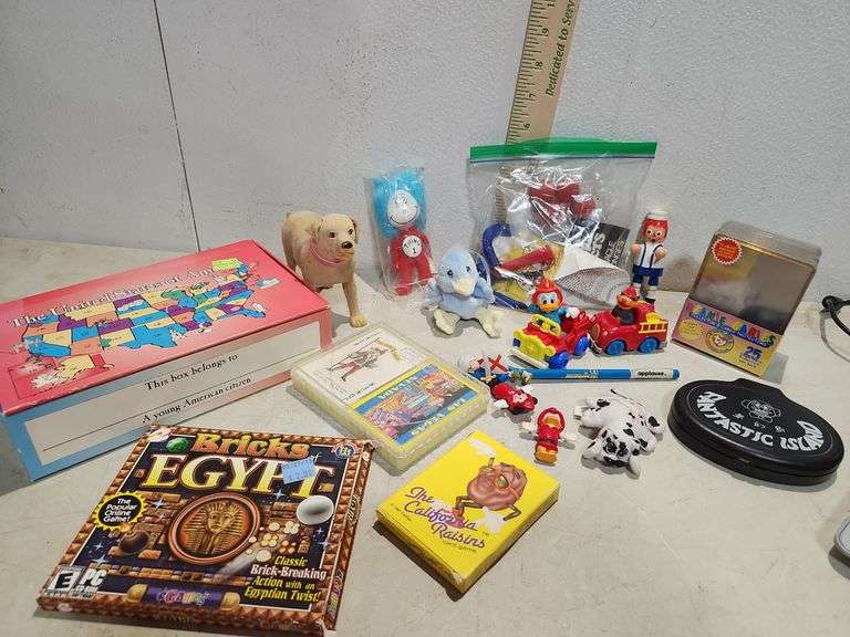 Assorted Items Ty Beanie Babies Collector Card Protectors, California Raisins Card Game, Las Vegas C