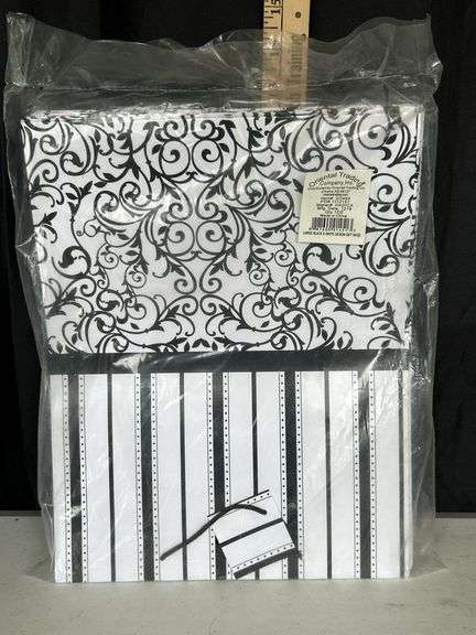 New 12 Pk Large Black/White Gift Bags