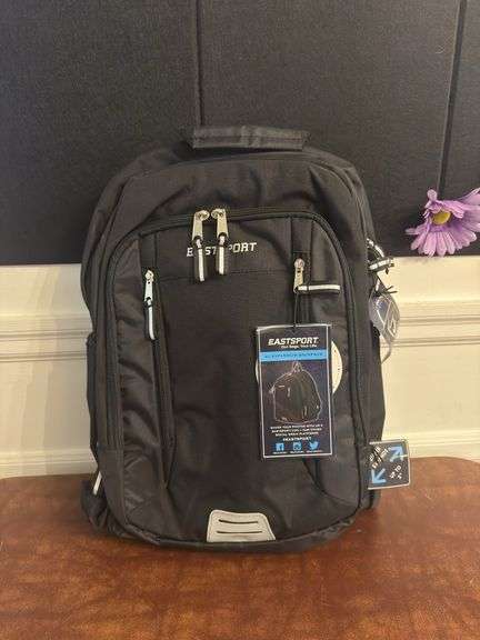 Book-Bag Eastsport NWT Very good condition