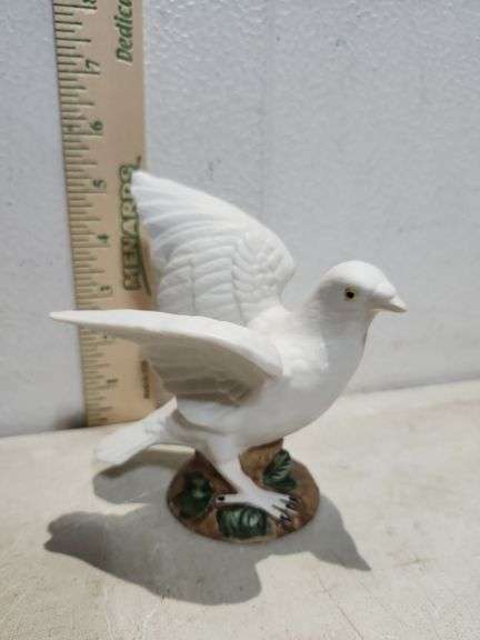 Ceramic Bird Figurine 5.25" Tall