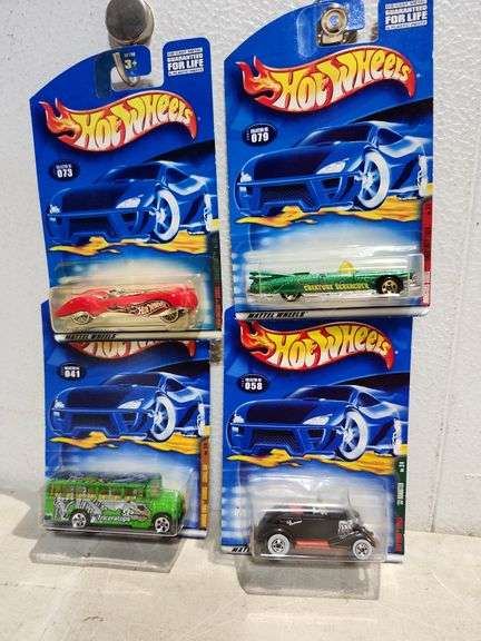 2001 Hot Wheels #41, 58, 73, 79
