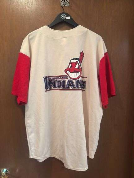 Logo 7 Cleveland Indians jersey Size XL