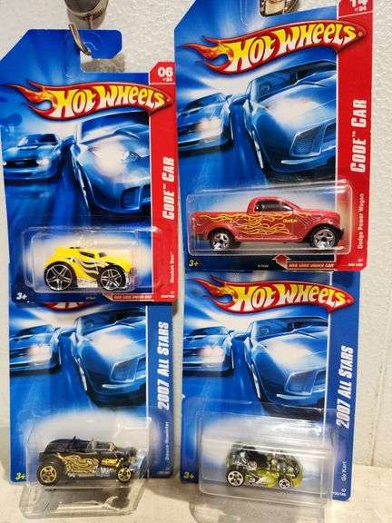 2007 Hot Wheels #135, 136, 90, 98