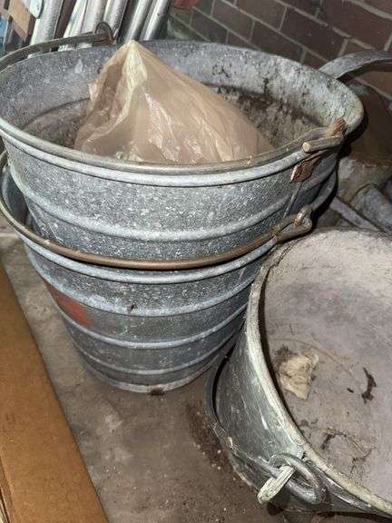 Galvanized Buckets & Cans