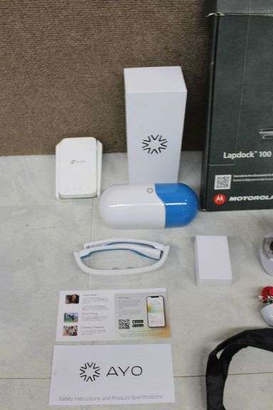 Electronics and Accessories Including Singer Stitch Quick+ and Motorola Lapdock 100