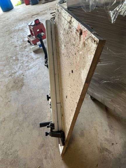 Delta Sliding Miter Jig