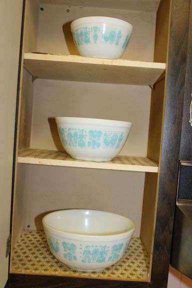 Aqua Pyrex Mixing Bowls