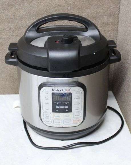 Instant Pot IP-DUO80 8-Quart Electric Pressure Cooker