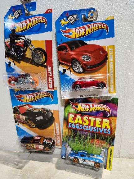 Hot Wheels 2012 #24, 68, 203 & 2011 Easter Eggclusives '64 Corvette Sting Ray