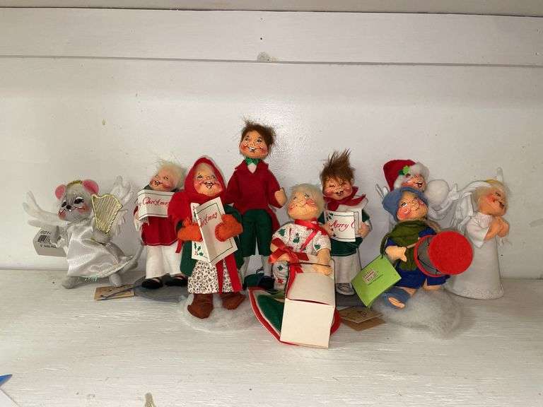 AnnaLee Collectible Dolls