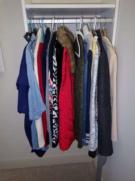 Collection of Name Brand Women's Clothing - sz M-XL See photos