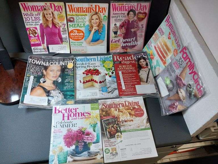 10 Assorted Magazines (Ladies)