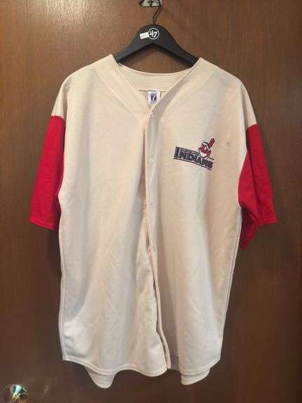 Logo 7 Cleveland Indians jersey Size XL