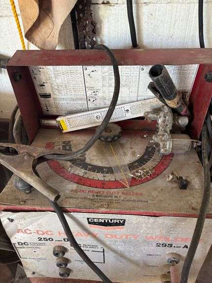 Century AC DC Heavy Duty Arc Welder Model 295 AC/250 DC