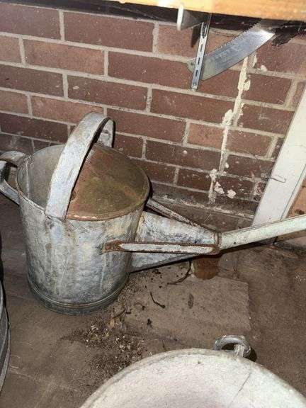 Galvanized Buckets & Cans