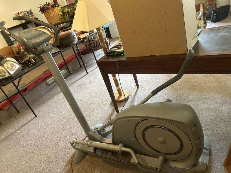 Tunturi Elliptical Machine