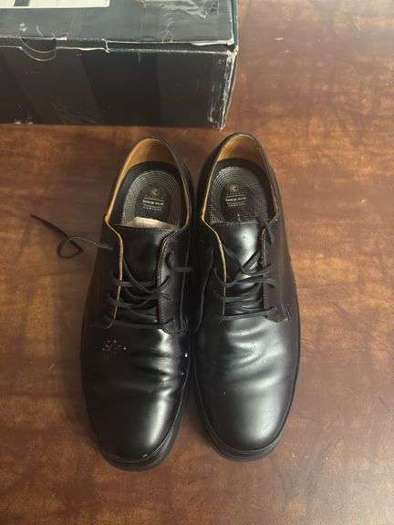 Tiger Woods Nike Air Golf Shoes Size 11.5