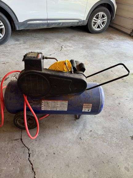 Campbell Hausfeld Electric Air Compressor with Hoses