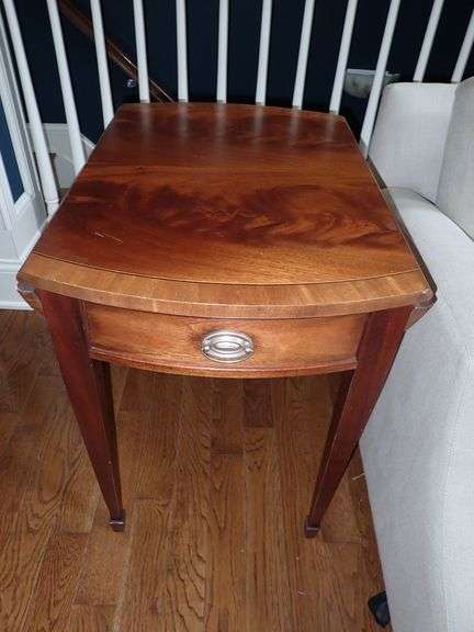 Ethan Allen Federal Style Mahogany Inlaid Pembroke Drop Leaf Table