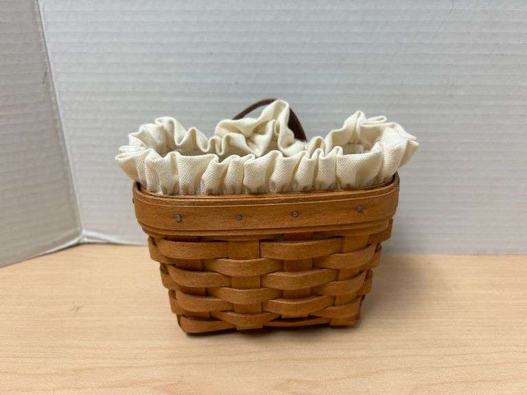 1996 Longaberger Mini Basket with Cream Liner – Wall Mount