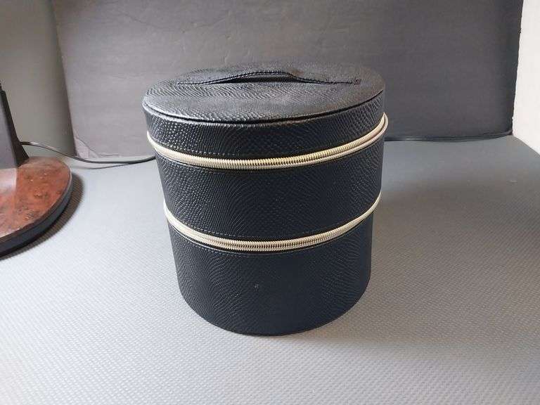 Round Two-Tier Travel or Hat Case