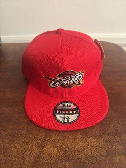 Cleveland Cavaliers SnapBack Size 7 5/8 Red