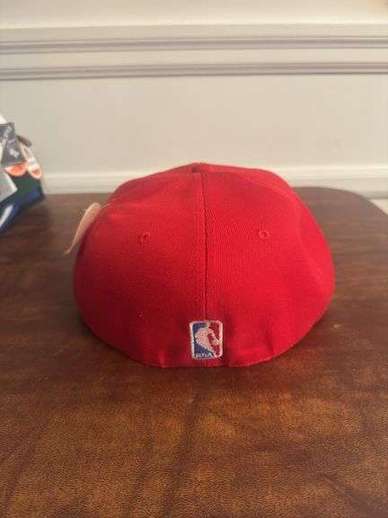 Cleveland Cavaliers SnapBack Size 7 5/8 Red