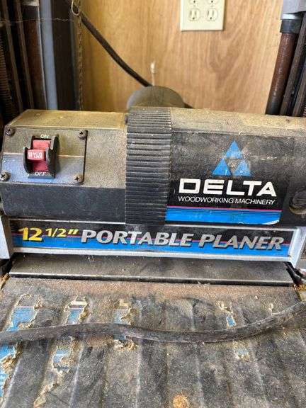 Delta Model 22-560 12 1/2-Inch Portable Planer